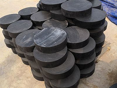 瓜州县板式橡胶支座由若干层橡胶片与薄钢板经加压硫化